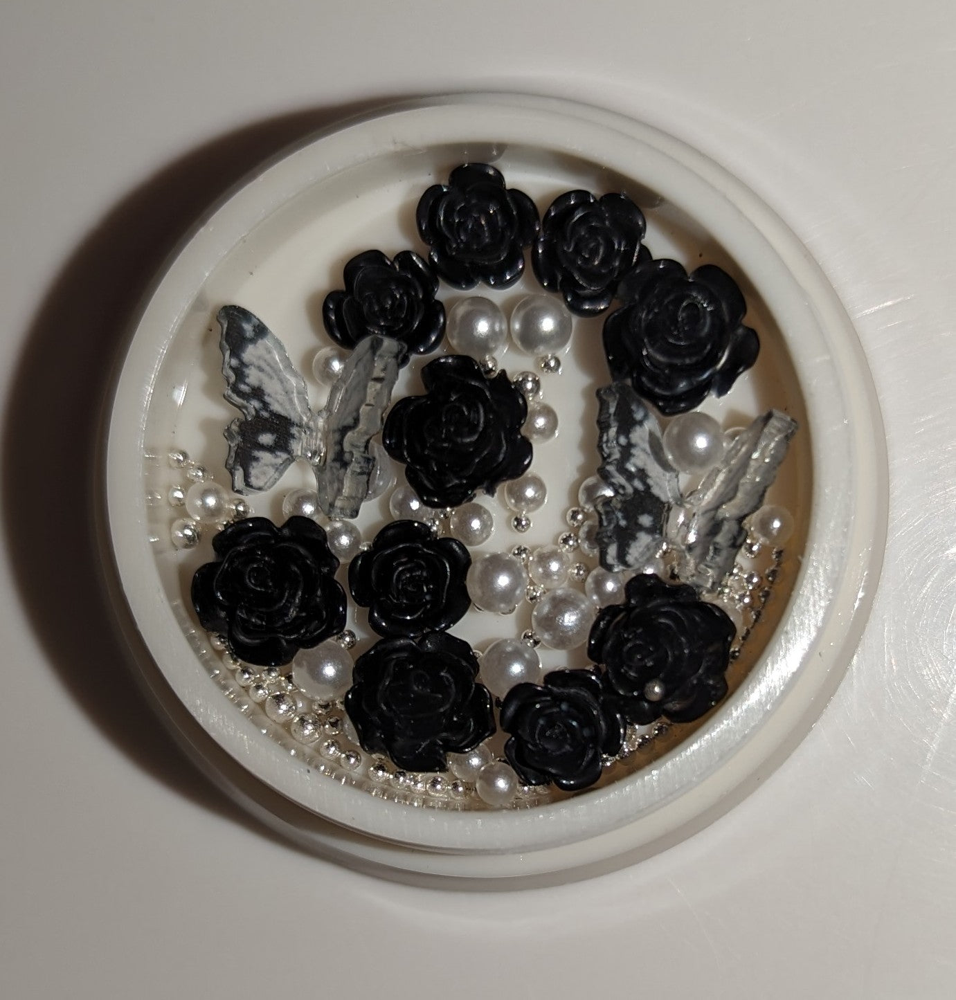 Décoration pour les ongles-Rose noir et papillons