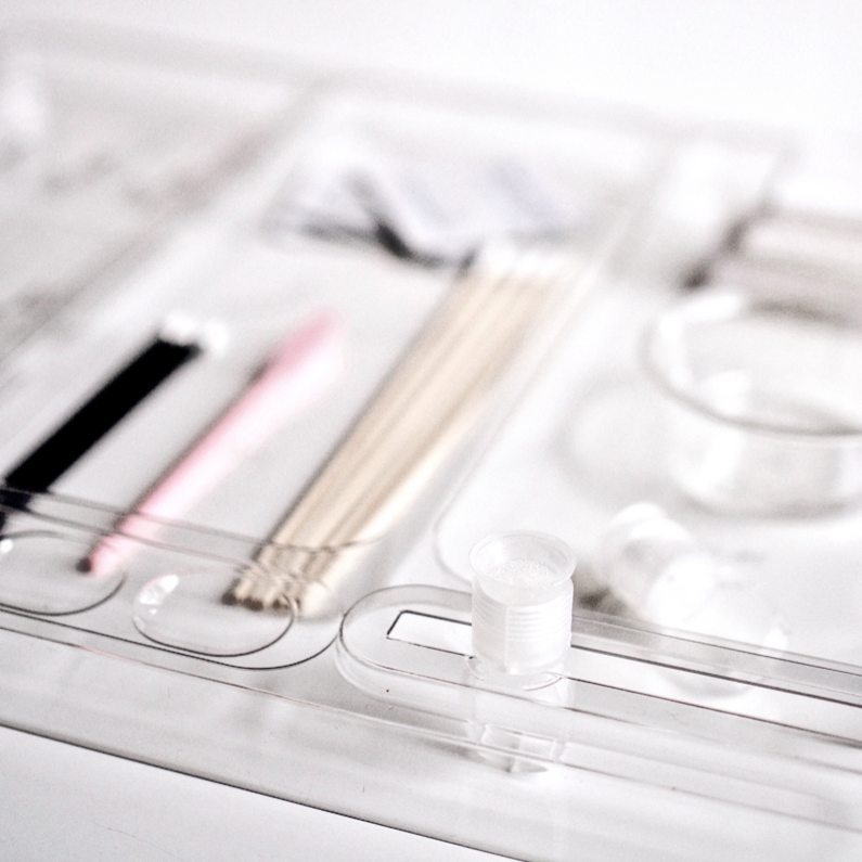 Tina Davies Ensemble stérile de maquillage permanent et Microblading 18 pièces