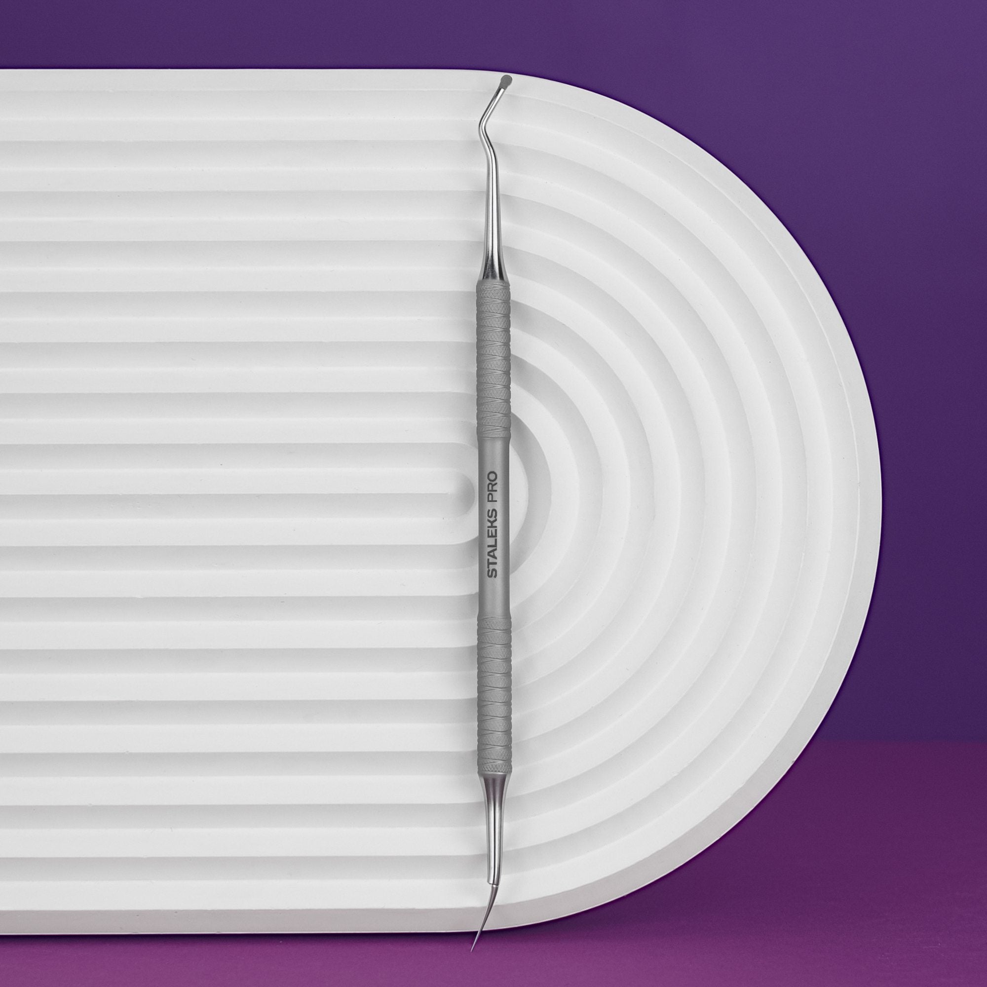 Staleks Curette simple à embout pointu EXPERT 20 type 1