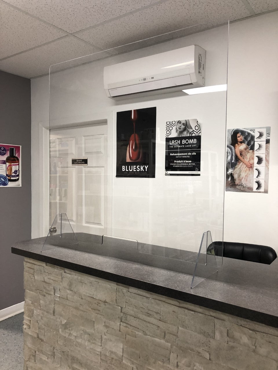 Panneau de protection en Plexiglass 37'' X  35''